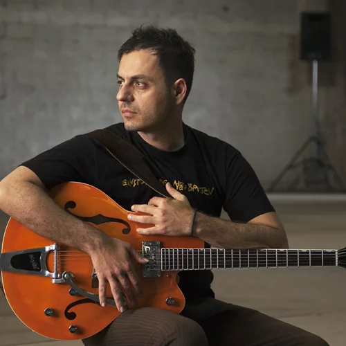 Ο Τηλέμαχος Μούσας και οι "Farm" του έρχονται στο Theatre of the No