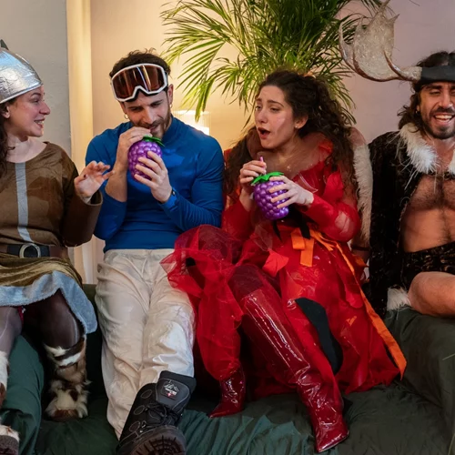 "Perplex": Οι χαρακτήρες μιλούν για τη φρέσκια, σαρκαστική κωμωδία