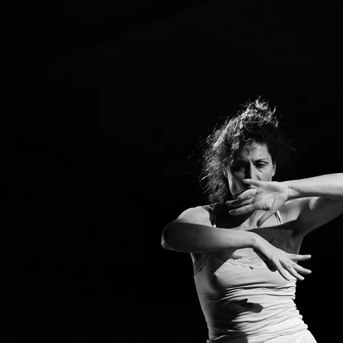 Πόσο πρωτότυπη η πρόταση για θέατρο στο κτήμα Ηλίανθος της Άνδρου!