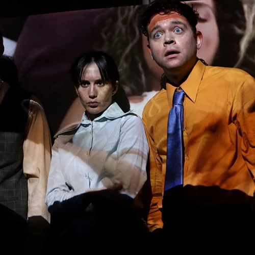 'Ατυχές πήδημα ή Παλαβό πορνό' για λίγο ακόμα στο ΠΛΥΦΑ