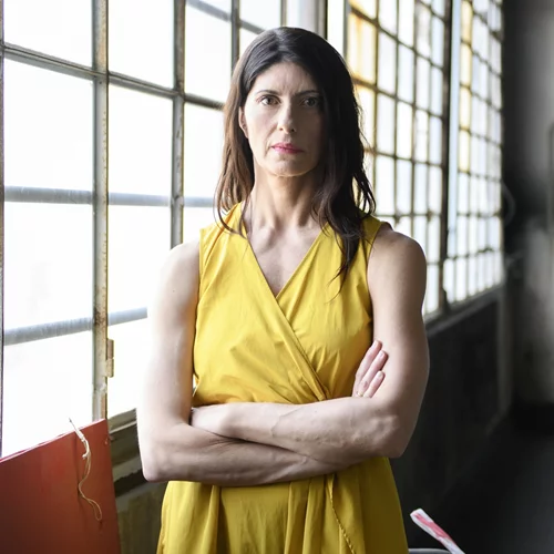 Για τη Λίντα Καπετανέα, η υπομονή, η επιμονή και μια δεμένη μικρή ομάδα έφτασαν το Φεστιβάλ Χορού Καλαμάτας στα 30 του