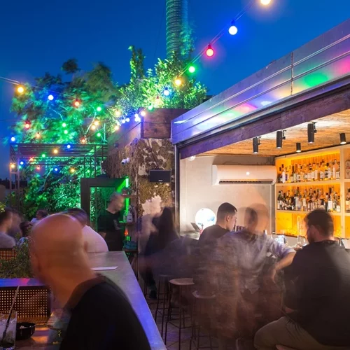 Στο "Λοκάλι" για λίγο ακόμη καλοκαίρι