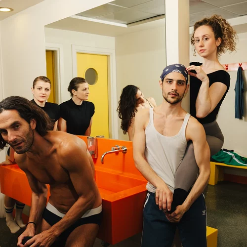 "Hard pop": Το νεό χορογραφικό έργο του Δημήτρη Μυτιληναίου συνδυάζει μουσική από 20 ποπ τραγούδια