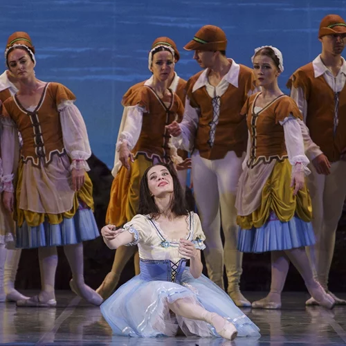 Παθιασμένη "Ζιζέλ" στις χριστουγεννιάτικες βραδιές μπαλέτου του Μεγάρου