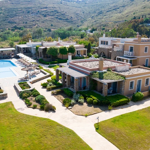 Πάσχα δίπλα στο κύμα στο "Porto Kea Suites"