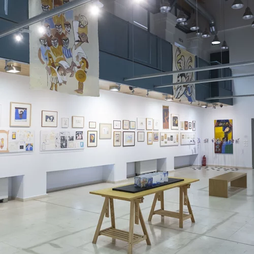 Δωρεάν ξεναγήσεις στην έκθεση "Παράλληλα" του Αλέξη Κυριτσόπουλου