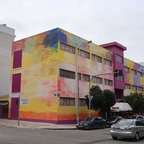 Ένα σχολείο στην Καλλιθέα έγινε pop art χάρμα οφθαλμών