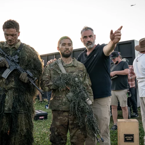 Οι Άλεξ Γκάρλαντ & Κίρστεν Ντανστ μιλούν στο "α" για τον "Εμφύλιο Πόλεμο"