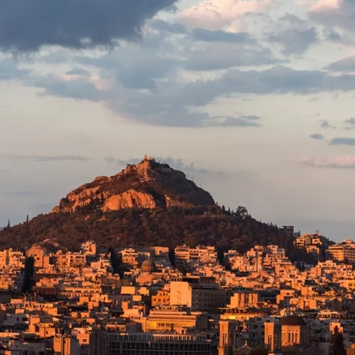 3 λόφοι με θέα την Πανσέληνο του Αυγούστου