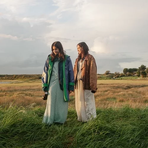 Το "September Says" της Αριάν Λαμπέντ είναι μια από τις εκπλήξεις της χρονιάς