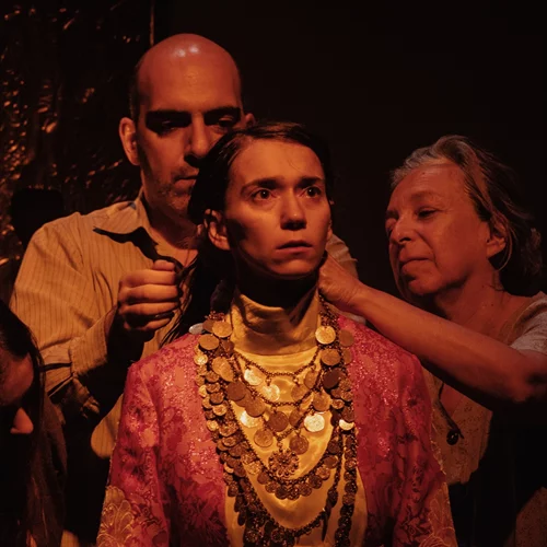 Έξι θεατρικές παραστάσεις του Εθνικού Θεάτρου κατεβάζουν αυλαία