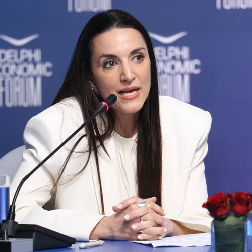 Η Κατερίνα Ευαγγελάτου μίλησε στο Οικονομικό Φόρουμ Δελφών