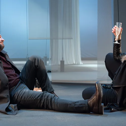 Θέατρο του Νέου Κόσμου: Τελευταίες παραστάσεις και μία αλλαγή για πέντε έργα που αγαπήθηκαν