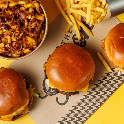 Στο 'Smash`n Bun' (και) για τα burgers τριών κορυφαίων σεφ