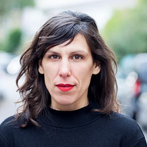 Σοφία Μαυραγάνη γιατί παρουσιάζεις την παράσταση χορού "Glorious Epic" σε strip club;