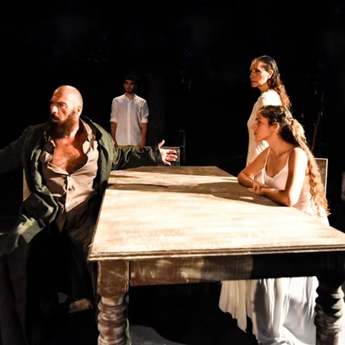 "Ατρείδες: Η επιστροφή": Ο Γιάννης Μαργαρίτης εμπνέεται από το μύθο σε ένα σύγχρονο έργο