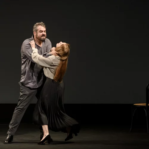 "Ψηλά απ’ τη γέφυρα": Αντίστροφη μέτρηση για την παράσταση των 45.000 θεατών