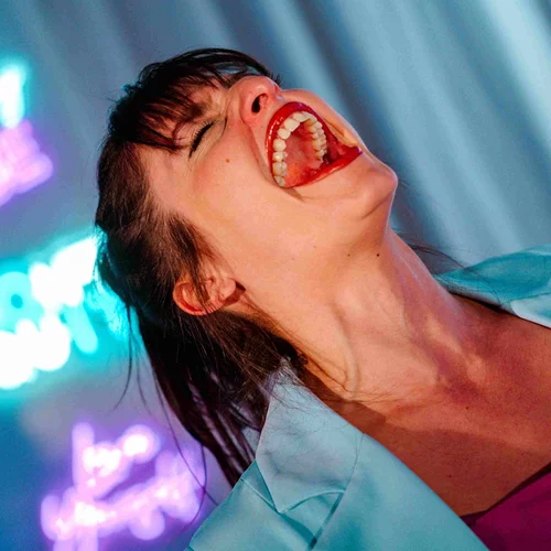 "Εκτός τόνου" βγαίνουν για λίγο ακόμα οι Fem Tettix