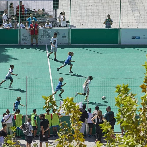 "Γκολ στη Φτώχεια": Τι κοινό έχουν η αλληλεγγύη, η ελπίδα και το ποδόσφαιρο;