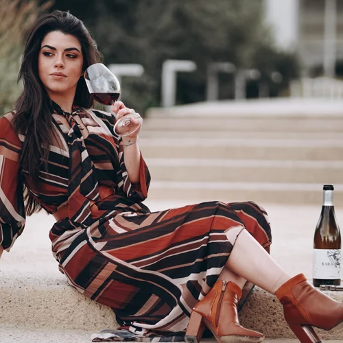 Τα κρασιά της Τσικνοπέμπτης από τη σομελιέ Σοφία Τσίκου