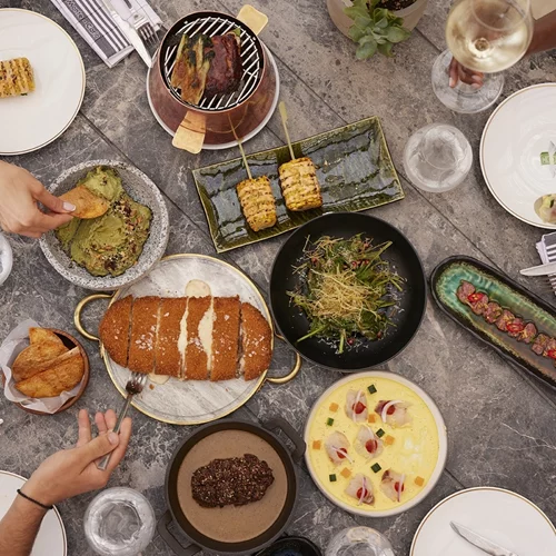 Beefbar Mykonos: Παραθαλάσσια ανεμελιά και καρνιβορική τελειότητα