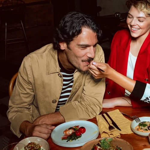 Around the table: Μία από τις κορυφαίες foodie εμπειρίες της Αθήνας