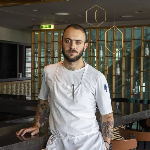 Ο Γιώργος Φελεμέγκας μαγειρεύει και νιώθει καλά