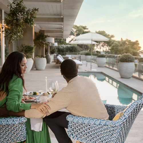 Ο Άγιος Βαλεντίνος έχει άλλη χάρη στο Four Seasons Astir Palace