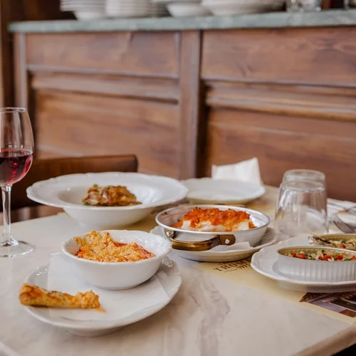 Στο "Thomas 1971 Tavern" για την κουζίνα μίας άλλης εποχής