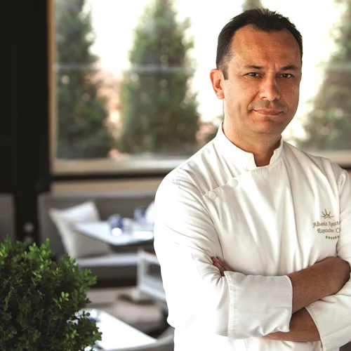 Symposio at Ark: Συμποσίου έναρξις με "Alfredo's Grand Dining"