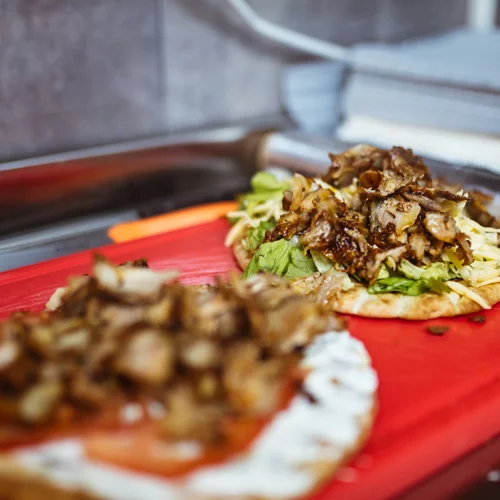 Ένα από τα πιο γαστρονομικά σουβλάκια της Αθήνας σερβίρεται ξανά για μια και μόνο νύχτα