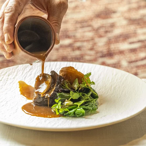 Η Κέρκυρα κατέβηκε στη Γλυφάδα και παρουσίασε το πιο ιδιαίτερο γευστικό της πρόσωπο