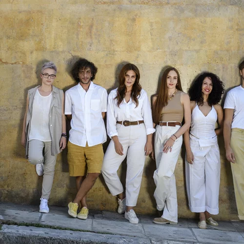 Οι "The Young Quill" κάνουν ακρόαση στο Θέατρο Μπέλλος