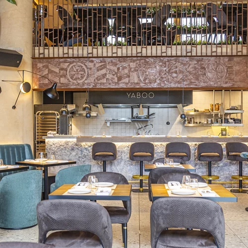 Ένα μητροπολιτικό bar restaurant με ελληνική ψυχή στον Πειραιά