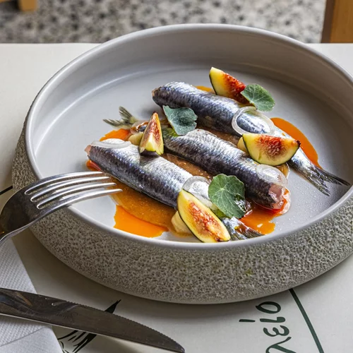 Ένα μικρό εστιατόριο με μεγάλα κότσια στη Νέα Ερυθραία