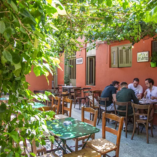 Ο Θεσσαλός παραμένει ένα μεζεδοπωλείο για μερακλήδες