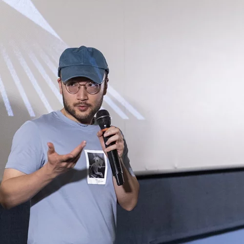 Ο βραβευμένος στις Νύχτες Πρεμιέρας Λιν Ζιανζέ μιλά για τη "Σύντομη Ιστορία μιας Οικογένειας"