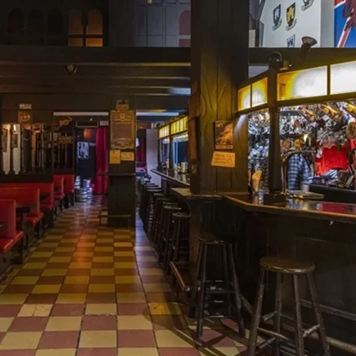 Κάτι πρωτότυπο παίζει αυτές τις ημέρες στη Red Lion Pub