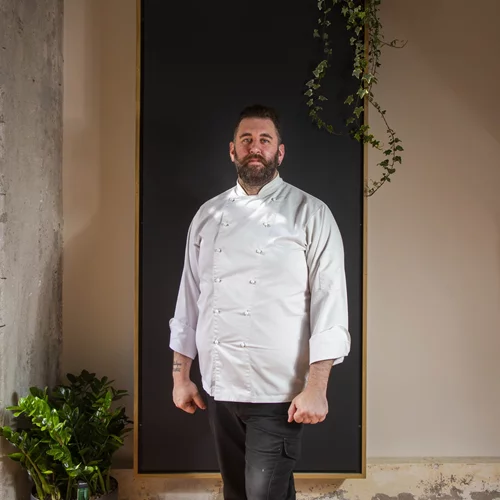 Χάρη Νικολούζο, τι θα τρώμε στη Yiayia;