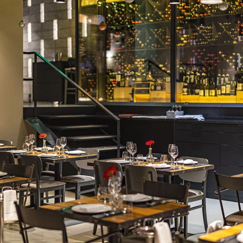 Ο Βασίλαινας υποδέχεται το Κτήμα Σκούρα