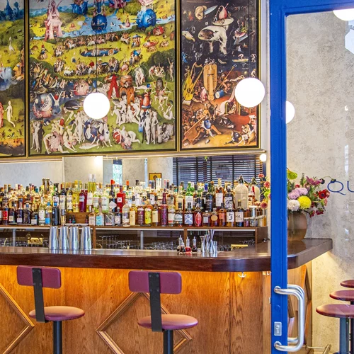 Γιατί το μπαρ 'Quinn's' στα Ιλίσια είναι τόσο δημοφιλές;