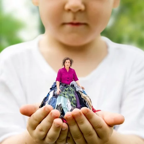 "Μικροί Ήρωες σε Κρίση": Το καινοτόμο εκπαιδευτικό πρόγραμμα της MeWe φέρνει τα παιδιά στη θέση του σκηνοθέτη