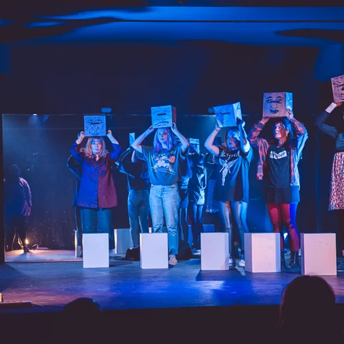 3ο Φεστιβάλ Θεάτρου Βαλίτσας: Ο Νίκος Χατζηπαπάς γράφει για τον θεσμό που μιλά για τη διαφορετικότητα