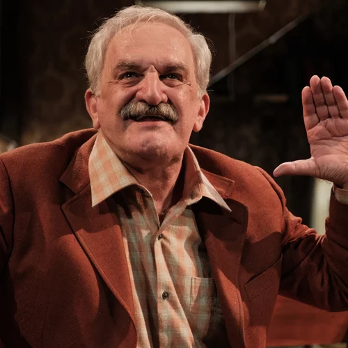 "Ο Θείος Βάνιας": Τελευταίες παραστάσεις για τον Δημήτρη Καταλειφό στο Δημοτικό Θέατρο Πειραιά