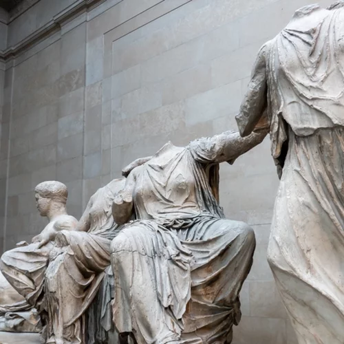 Δείπνο δίπλα στα Γλυπτά του Παρθενώνα: Το Υπουργείο Πολιτισμού καταδικάζει την εκδήλωση του Βρετανικού Μουσείου