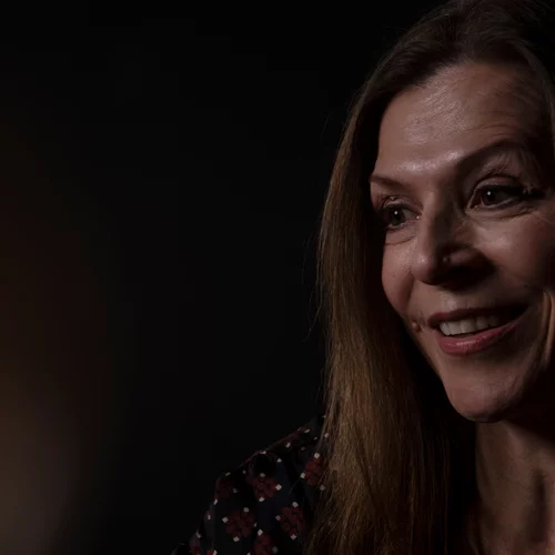 Επιστρέφει η Ράνια Σχίζα με τον μονόλογο "Η μάνα αυτουνού… Έλλη Ζάχου Ταχτσή"