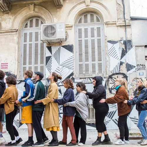 Το 12ο Φεστιβάλ Χειροποίητου και Ανακυκλώσιμου Θεάτρου (ξανά)ανάβει τη φλόγα της τέχνης