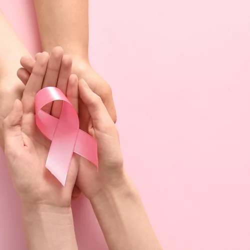 "Μαλλιά που Εμπνέουν: Ιστορίες Θάρρους": Μια πρωτοβουλία στήριξης για γυναίκες μαχήτριες