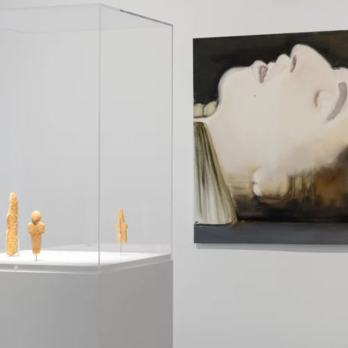 Πίσω από το βλέμμα των "Cycladic Blues"