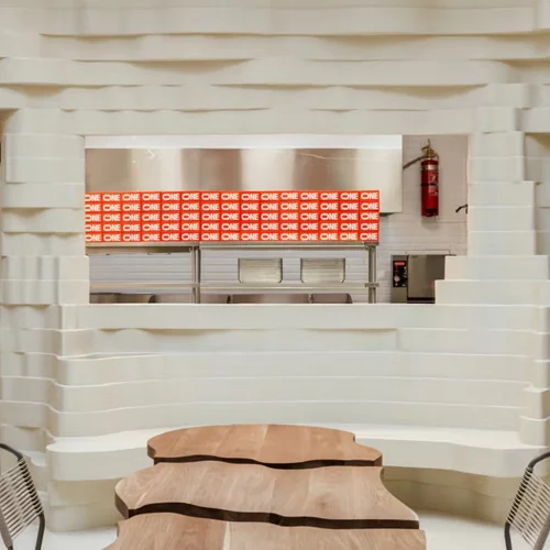 Πώς και γιατί η Αθήνα γέμισε με designάτα burgerάδικα